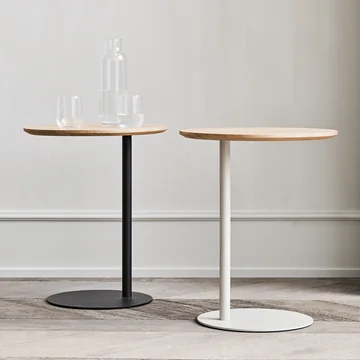 Bolia - Pillar Beistelltisch Ø 45 cm, schwarz / Eiche geölt