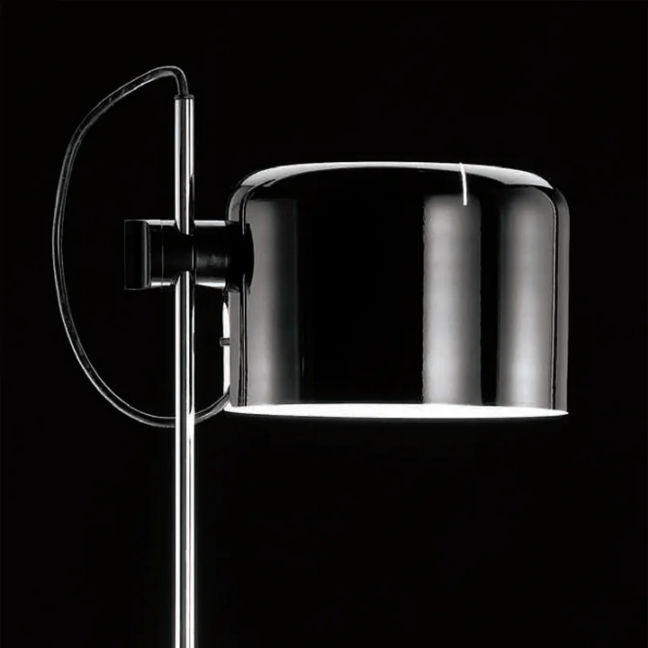 Der Deflektor der Coupé Stehleuchte von Oluce