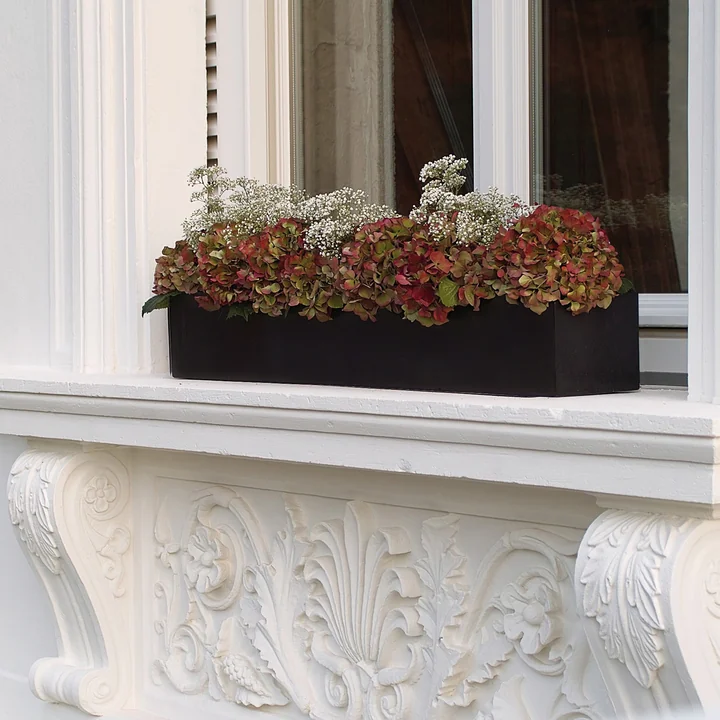 Der Lange Balkonkasten von amei auf der Fensterbank