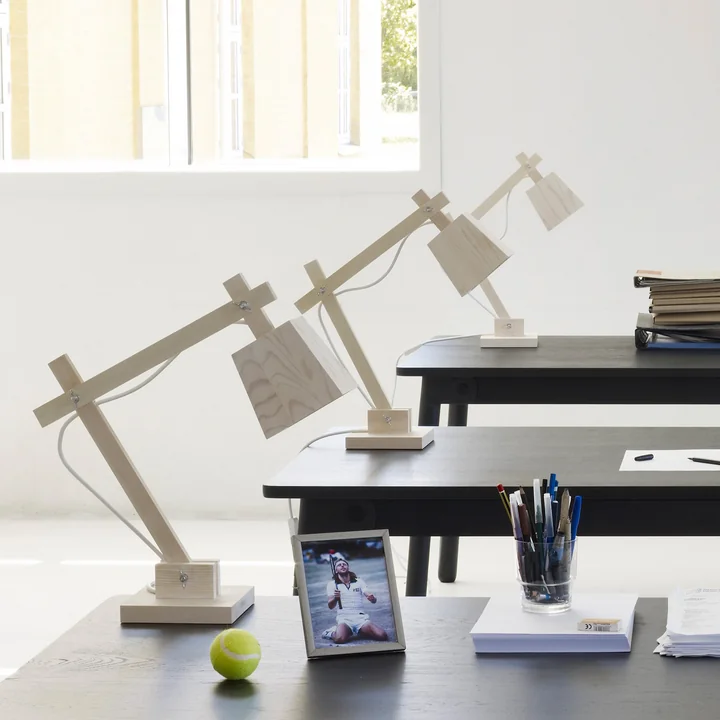 Die Wood Lamp Tischleuchte von Muuto
