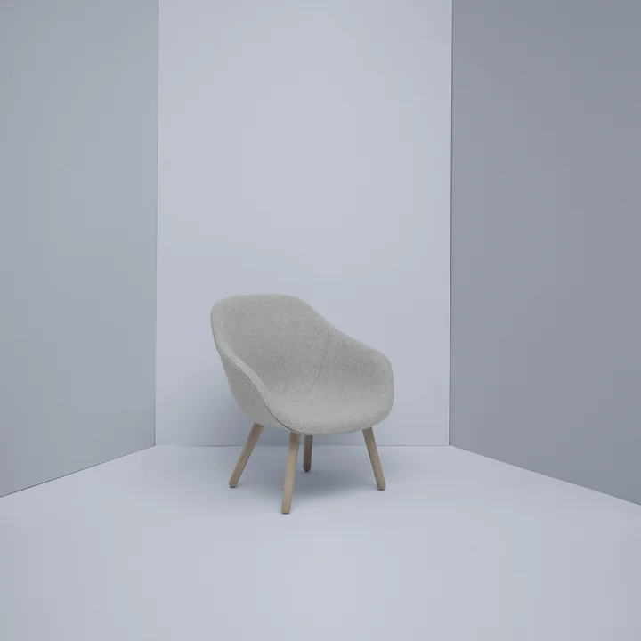 HAY - About A Lounge Chair, Low / AAL 82, Remix hellgrau (123)