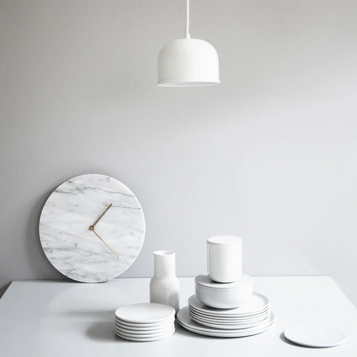 Marble Wanduhr von Audo in weiß