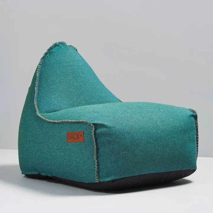 Der Retro it Outdoor Sitzsack von Sack it ist wasserabweisend und lichtecht