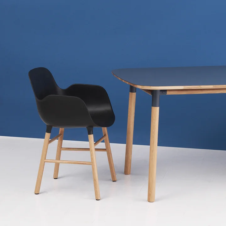 Form Armchair von Normann Copenhagen aus Eiche in Schwarz