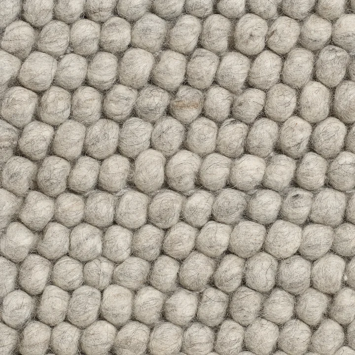 Peas Teppich von HAY in soft grey
