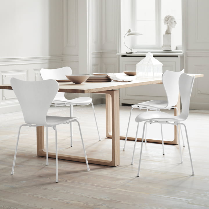 Serie 7 Stuhl, Monochrom weiß von Fritz Hansen