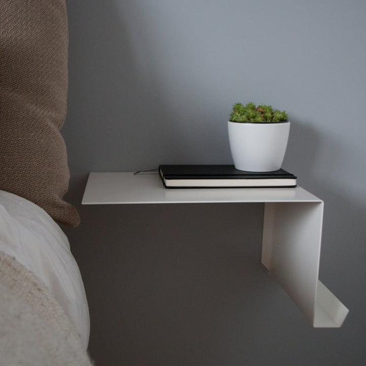 Bedside Table rechts von Nichba Design in Weiß