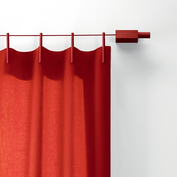 Ready Made Curtain Vorhang und Aufhängevorrichtung in Rot