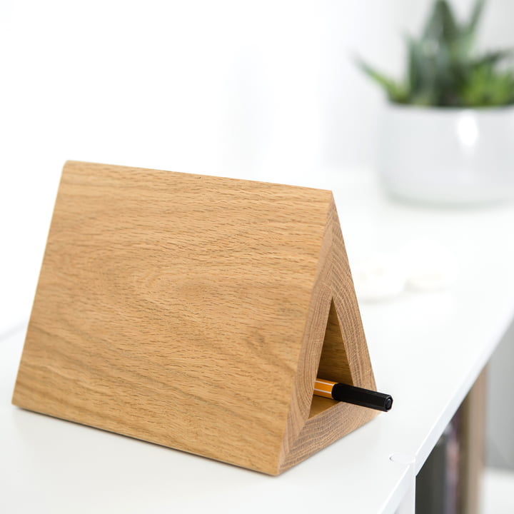 Massives Holz-Lesezeichen mit Stiftablage