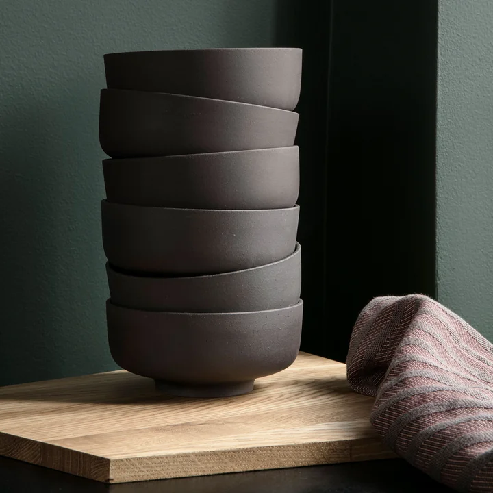 Asymmetric Schneidebrett von Ferm Living in Eiche geölt mit Sekki Schalen