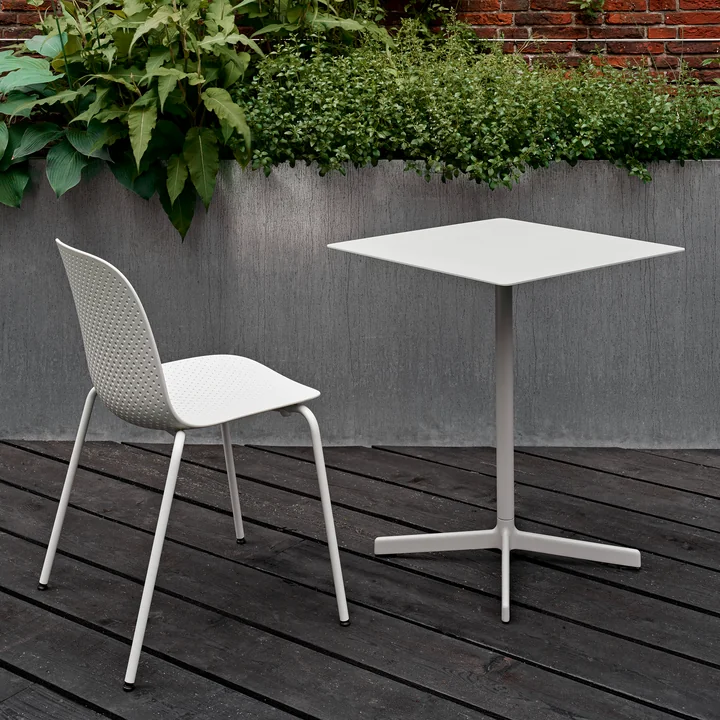 13Eighty Stuhl und Neu Tisch von HAY