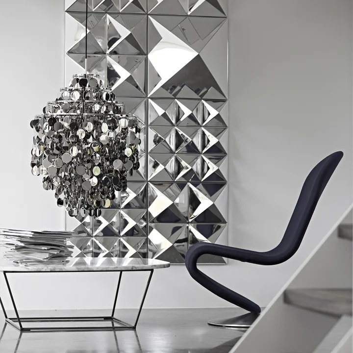 Die Verpan - Mirror Sculptures in der Wand