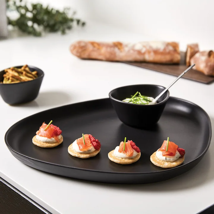 Curve Stoneware Schalen und Teller von Lind DNA