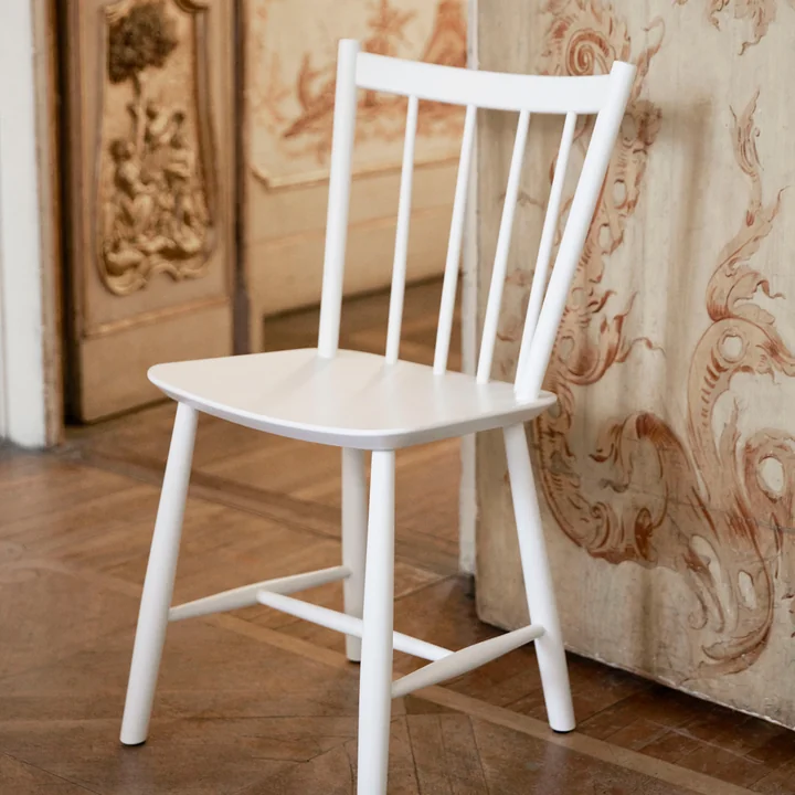 Der HAY - J41 Chair in weiß
