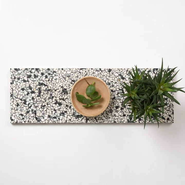 Das OK Design - Confetti Schneide- und Servierbrett Long, schwarz & elfenbein