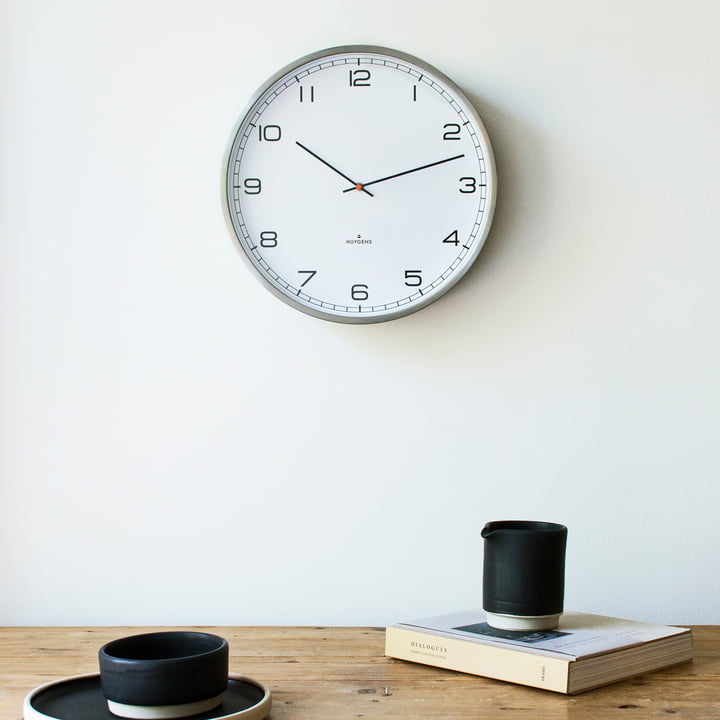 One Wanduhr von Huygens | Connox