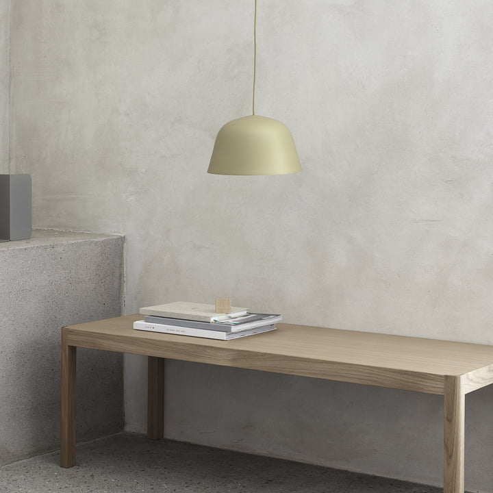 Ambit Pendelleuchte von Muuto in beige-grün