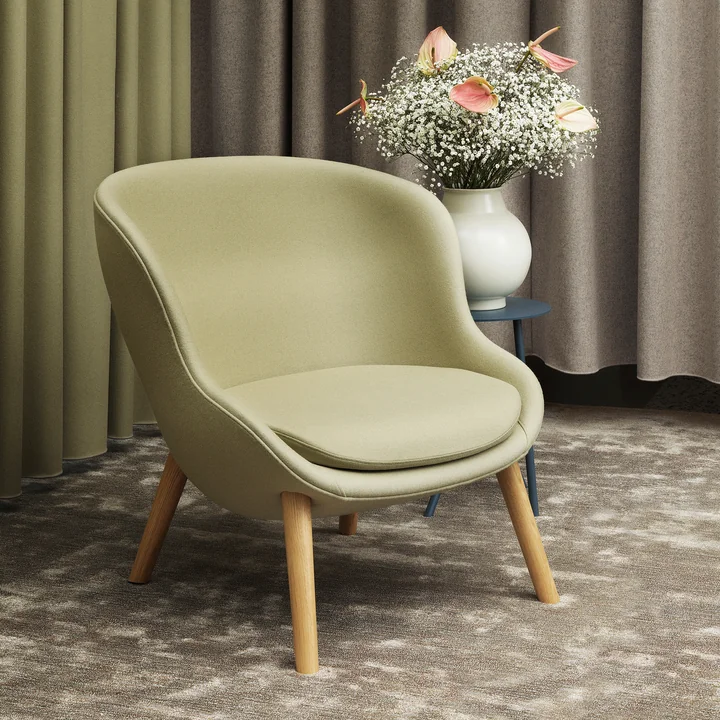Hyg Lounge Chair Low von Normann Copenhagen - Eiche / grün (Synergy LDS23)