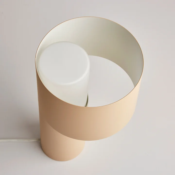 Tangent Tischleuchte von Woud in desert sand