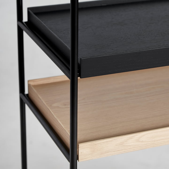 Tray Shelf von Woud in der Detailansicht.