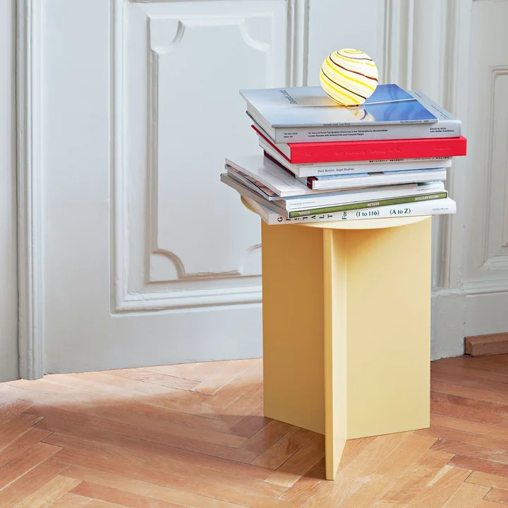 Slit Table High Ø 35 x 47 cm von HAY in hellgelb