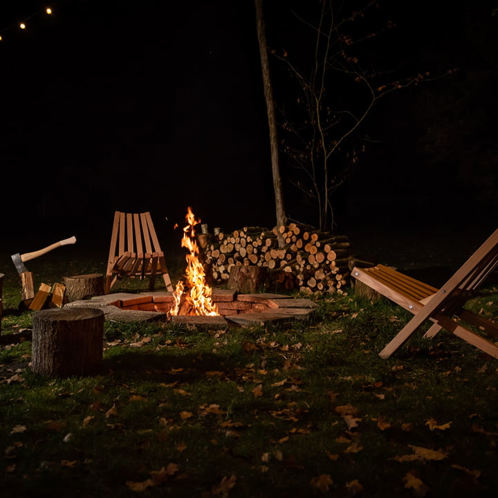 Fieldchair von Weltevree am Lagerfeuer