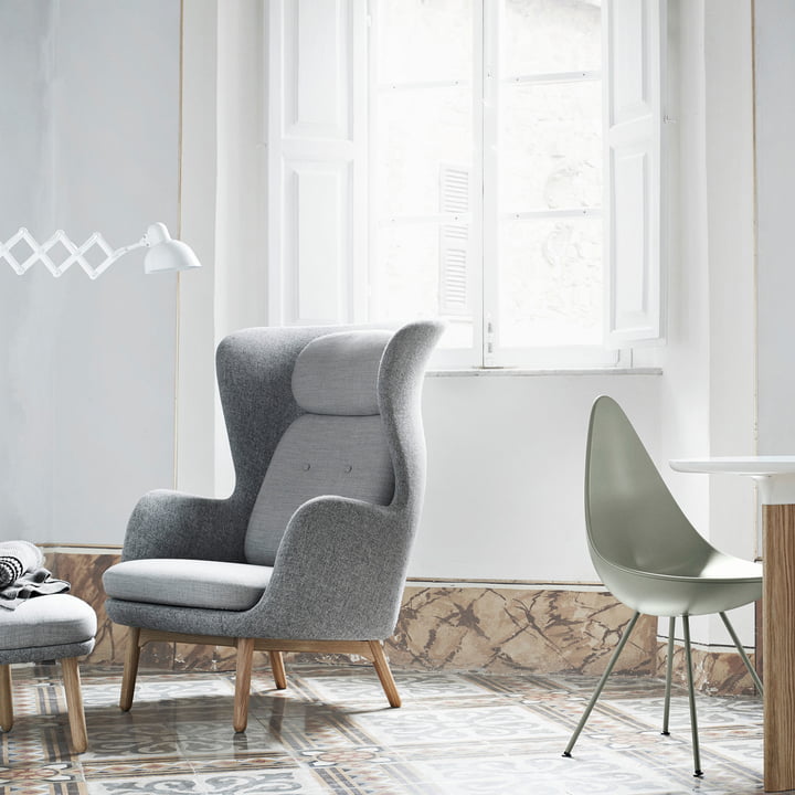 Drop Stuhl und Ro Sessel von Fritz Hansen