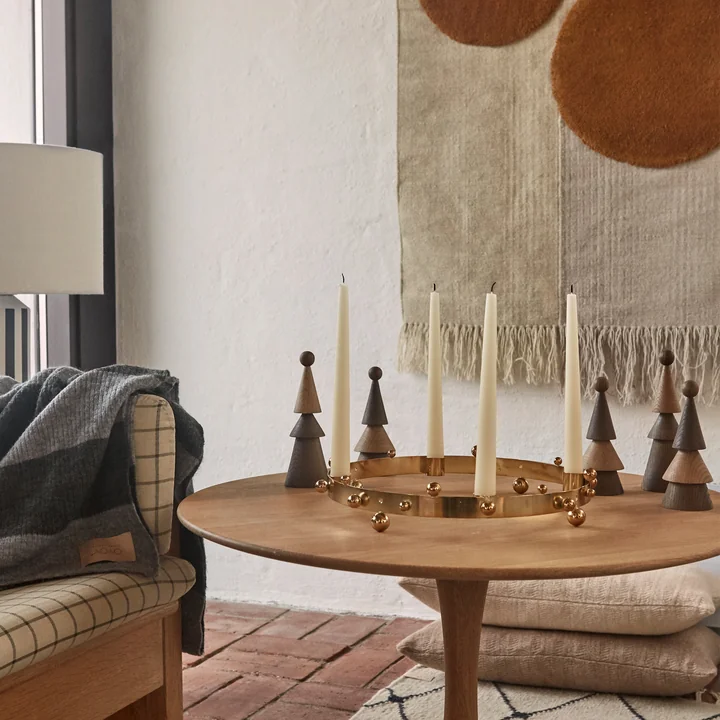 Adventskerzenhalter Pearl, Ø 26 x H 5,7 cm, Messing von OYOY im Wohnzimmer