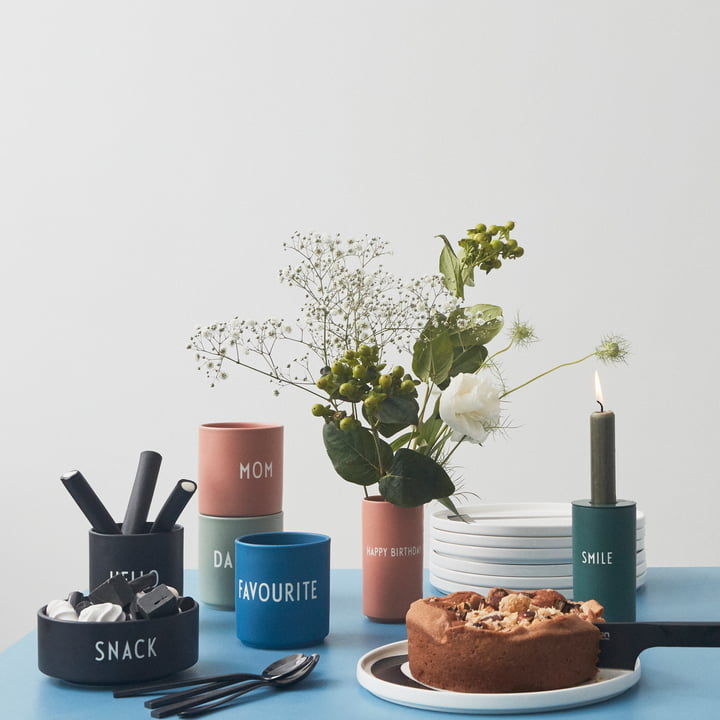 AJ Favourite Porzellan Vasen, Becher und Snack Schale von Design Letters