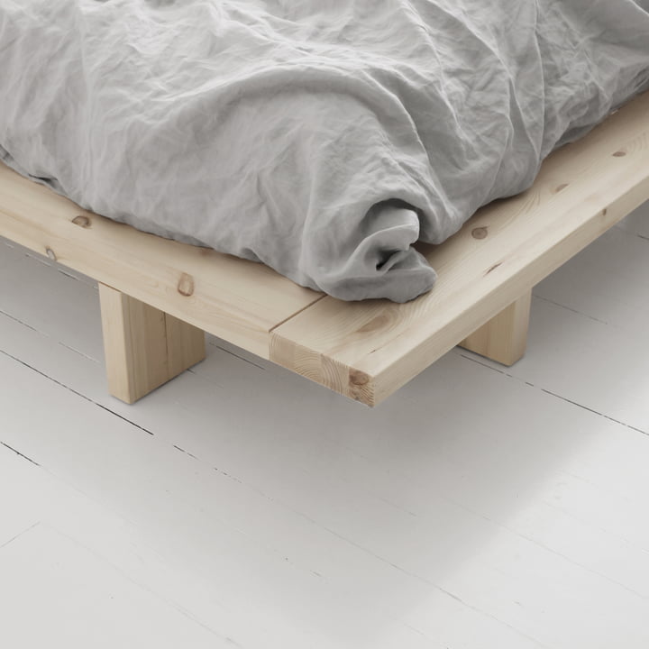 Japan Bett von Karup Design in Kiefer natur