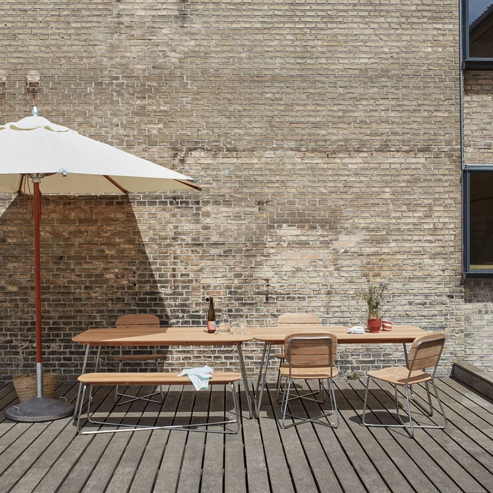 Lilium Serie von Skagerak auf der Terrasse