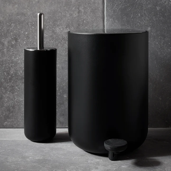 Bath Toilettenbürste und Treteimer von Audo