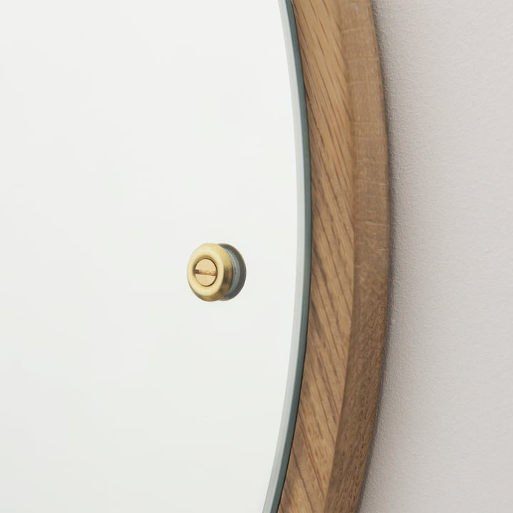 Der CM Circle Wandspiegel vom Frama im Detail