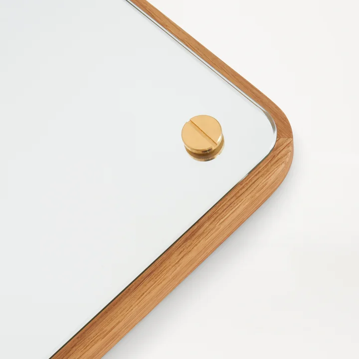 Der RM-1 Rectangular Spiegel von Frama