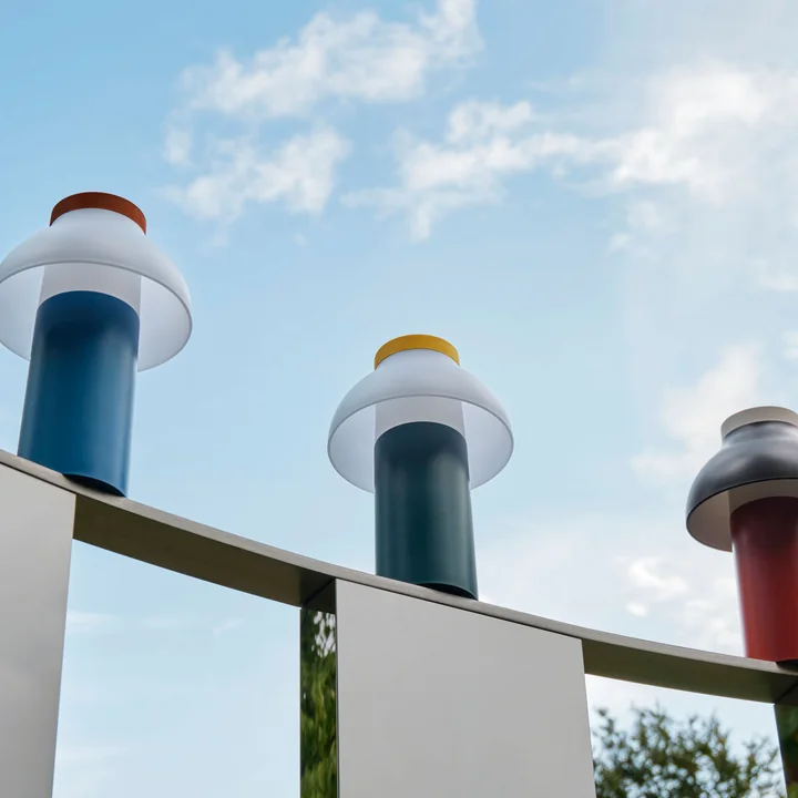 Stilvolle, bunte design-Leuchten in HAY-Farben