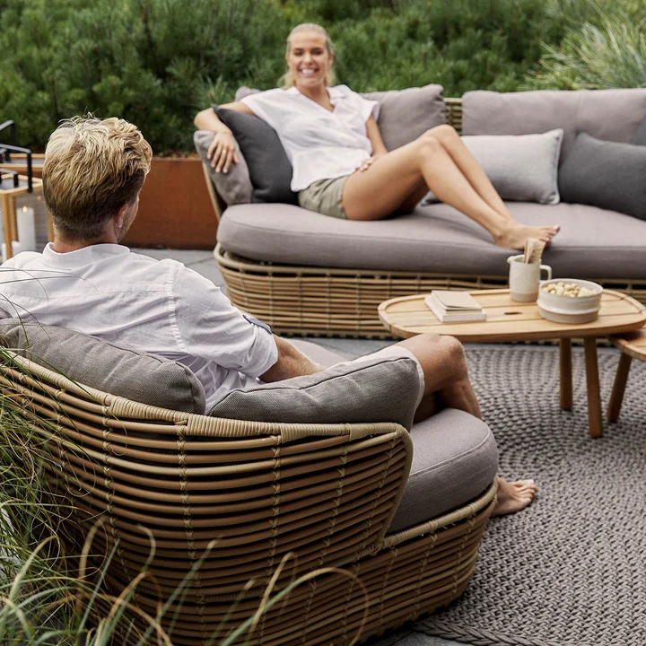 Das Basket Outdoor Sofa von Cane-line im Rattan-Look