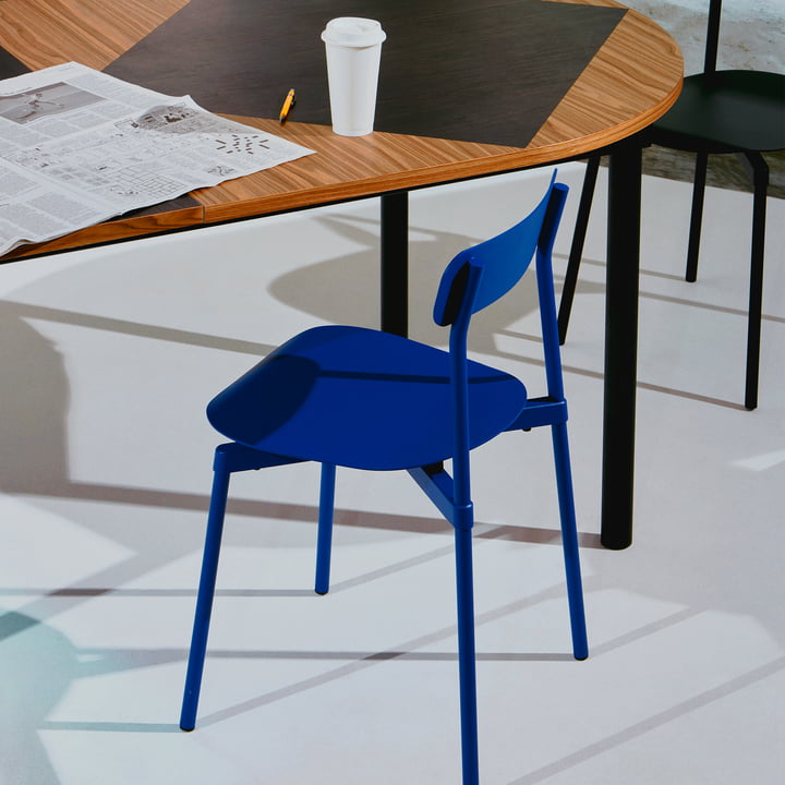 Fromme Stuhl Outdoor von Petite Friture in blau