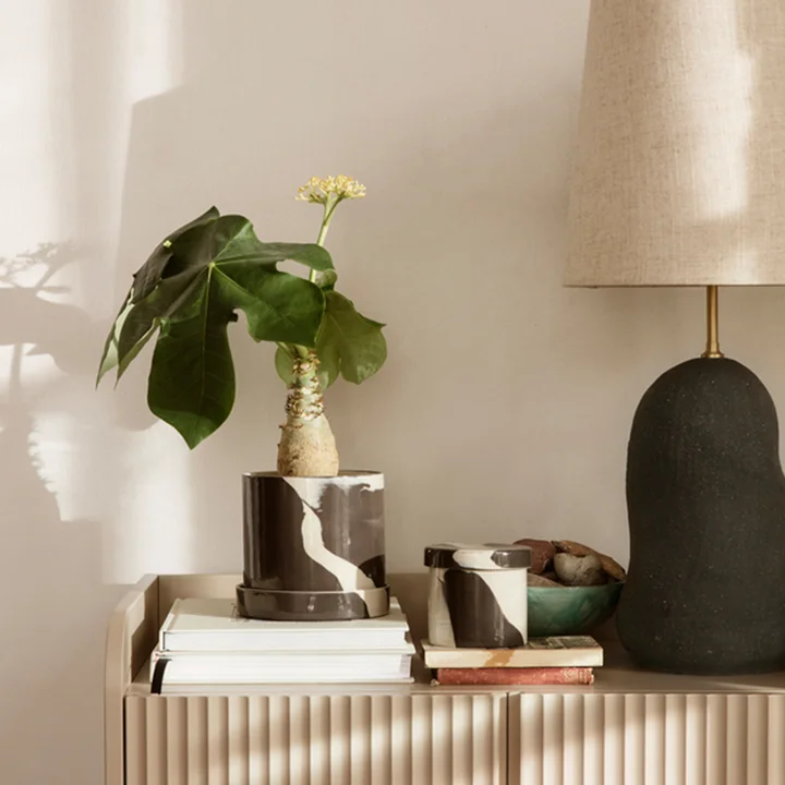 Inlay Steinzeug Behälter von Ferm Living in zwei Größen