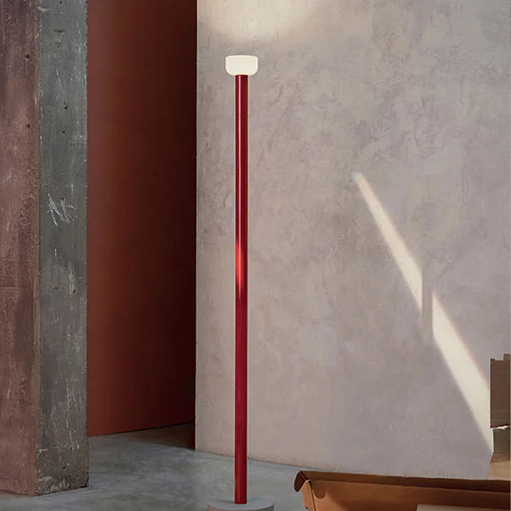 Bellhop LED Stehleuchte von Flos