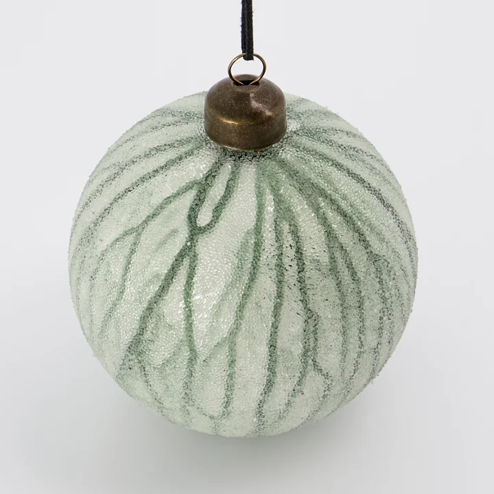 Chosen Christbaumkugel von House Doctor in der Farbe grün / weiß