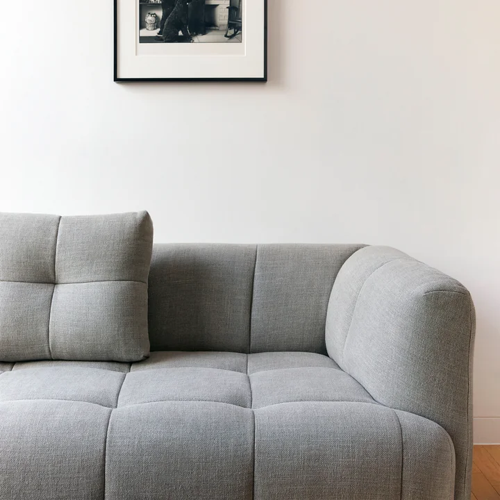 Quilton 3-Sitzer Sofa von HAY in der Ausführung Linen Grid adriatic blue