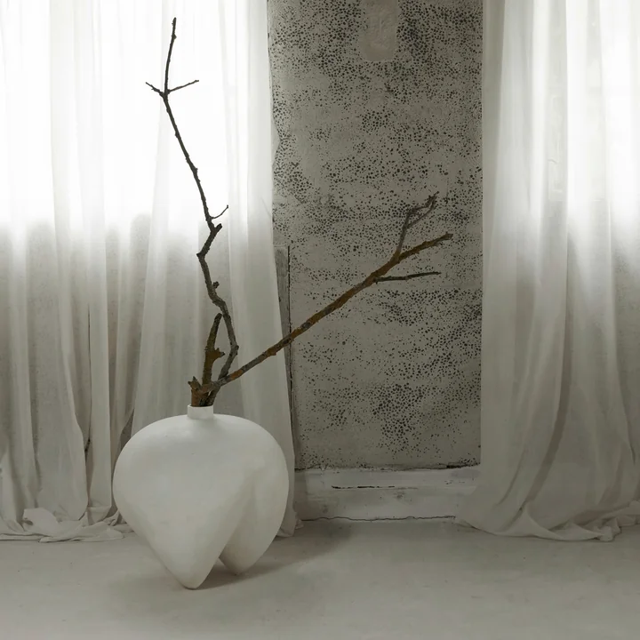 Sumo Vase Big von 101 Copenhagen in bone white