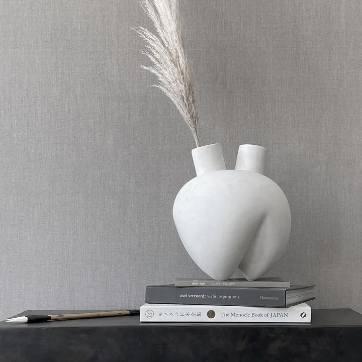 Sumo Vase Horns von 101 Copenhagen in bone white