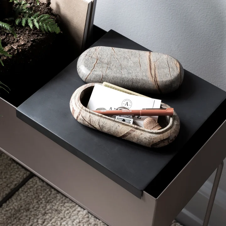 Bendum Box Marmor und Plant Box Tablett von Ferm Living