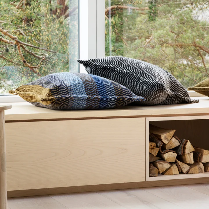 Fri Kissen 60 x 60 cm von Røros Tweed in gray day