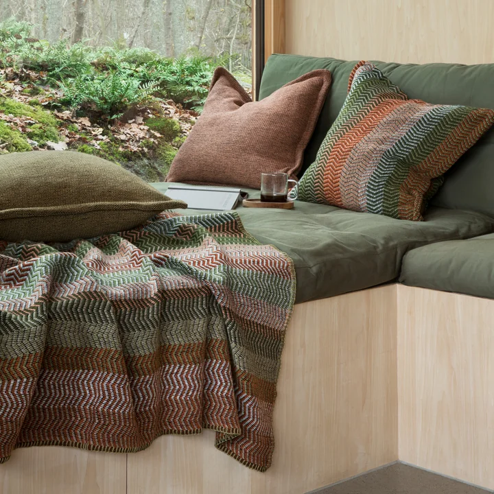 Fri Wolldecke 200 x 150 cm von Røros Tweed in harvest