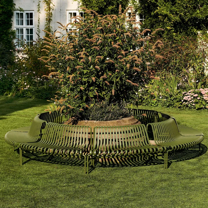 Palissade Park Dining Bench Out / Out von HAY in der Farbe olive