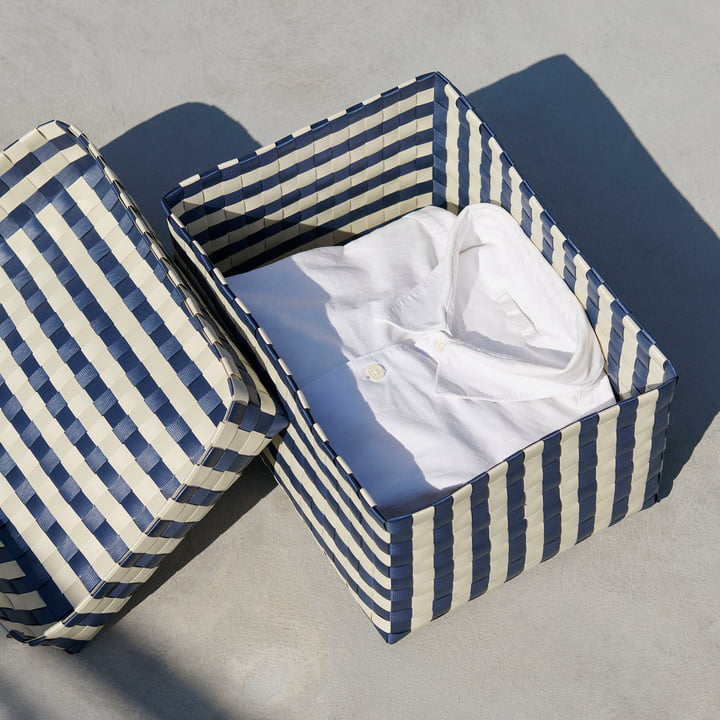Maxim Aufbewahrungsbox M von HAY in den Farben blau / sand