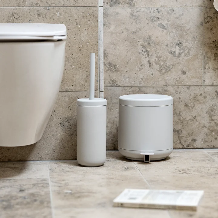 Ume Treteimer - Ume Toilettenbürste von Zone Denmark