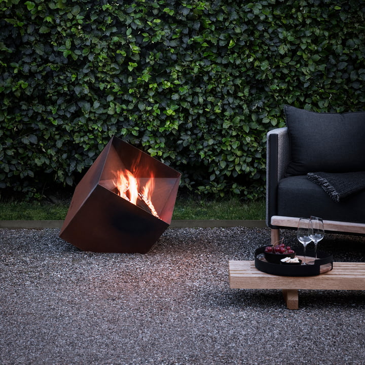 FireCube Feuerkorb von Eva Solo aus Cortenstahl